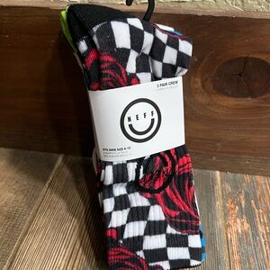 Neff multicolored crew socks 3 pair- shoe size 6-12- nwt